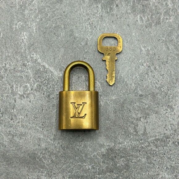 Authentic Louis Vuitton Gold Brass Padlock & Key Set Bag Charm #330 - Picture 1 of 14
